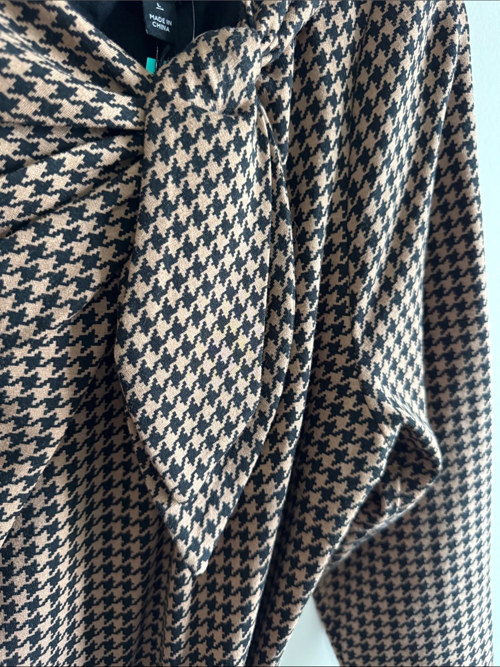 NWT41 Hawthorn Brown and Black Houndstooth Midi Dress with Tie Waist - Picture 6 of 7